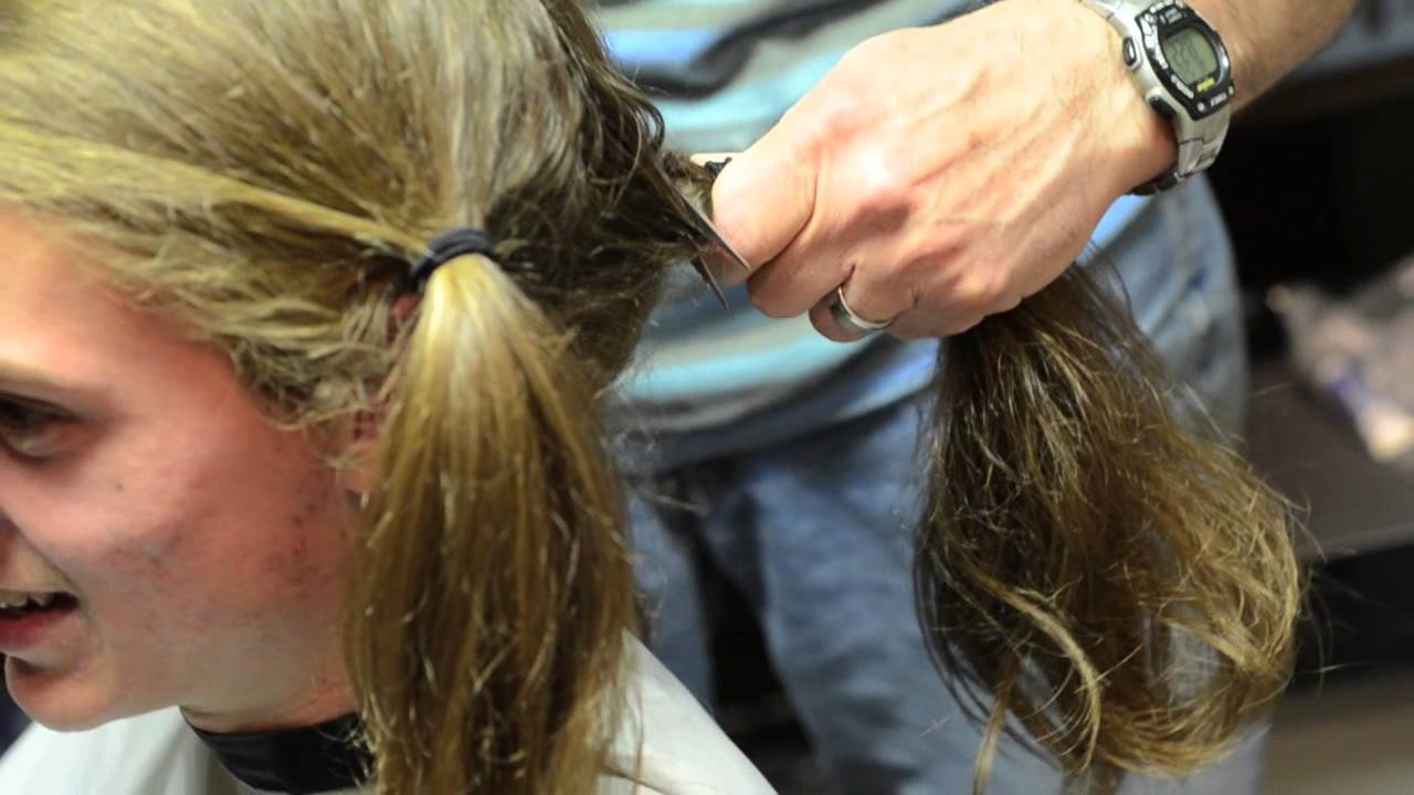 How to Donate Hair for Cancer in Canada (EASY INSTRUCTIONS)