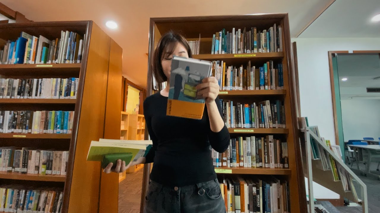 there's a japanese library at my workplace