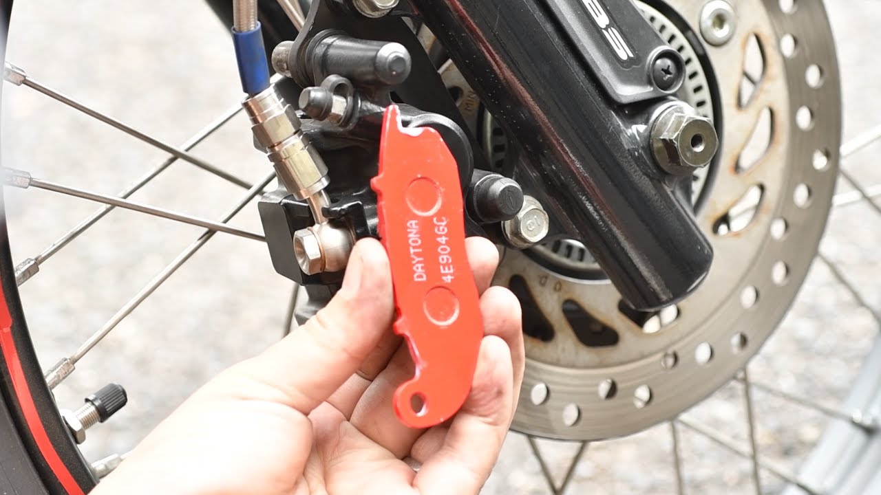 CT125フロントブレーキパッド交換