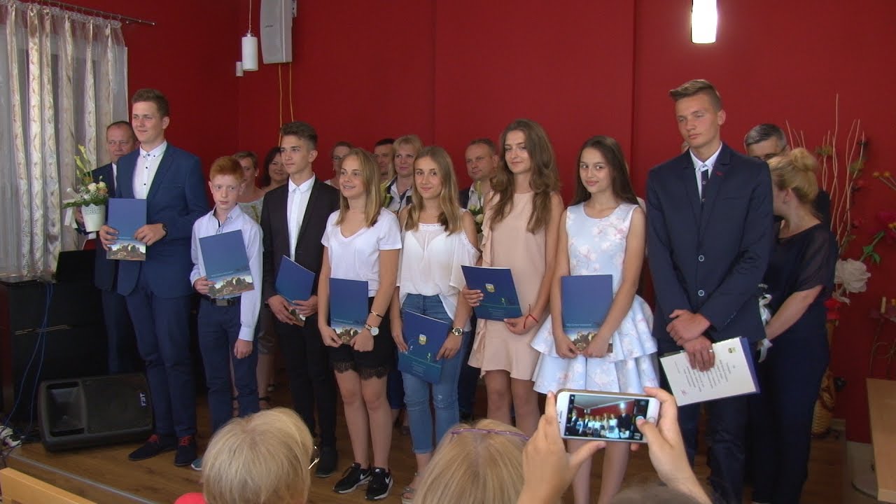 KROCZYCE - Stypendia Wójta Gminy rozdane!!!