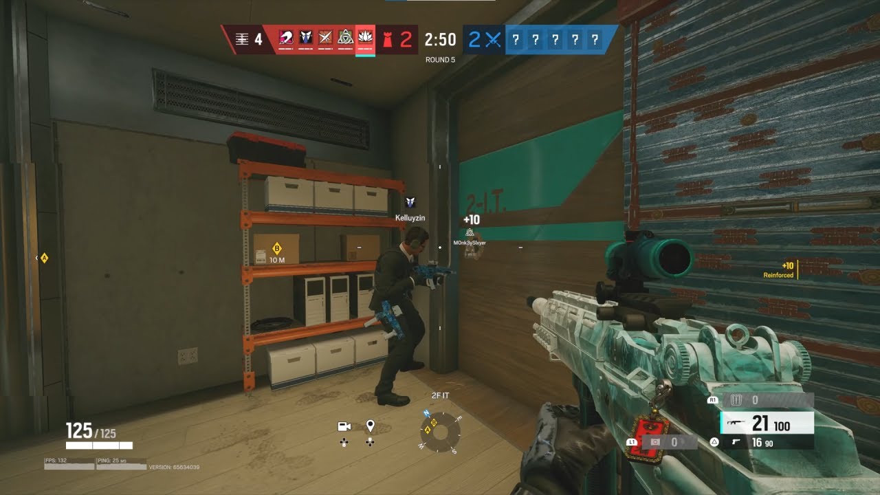 Average Warden Player