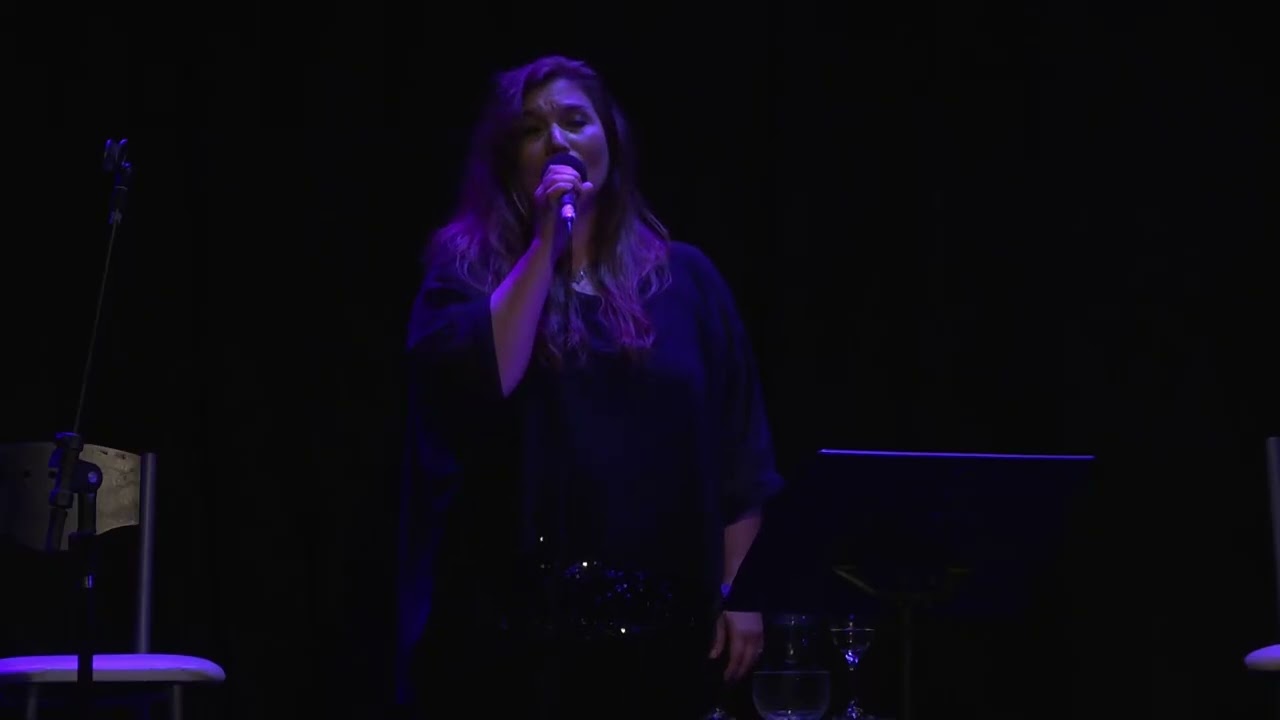 Fueye (tango) de Charlo y Homero Manzi por Viviana Scarlassa y Leandro 