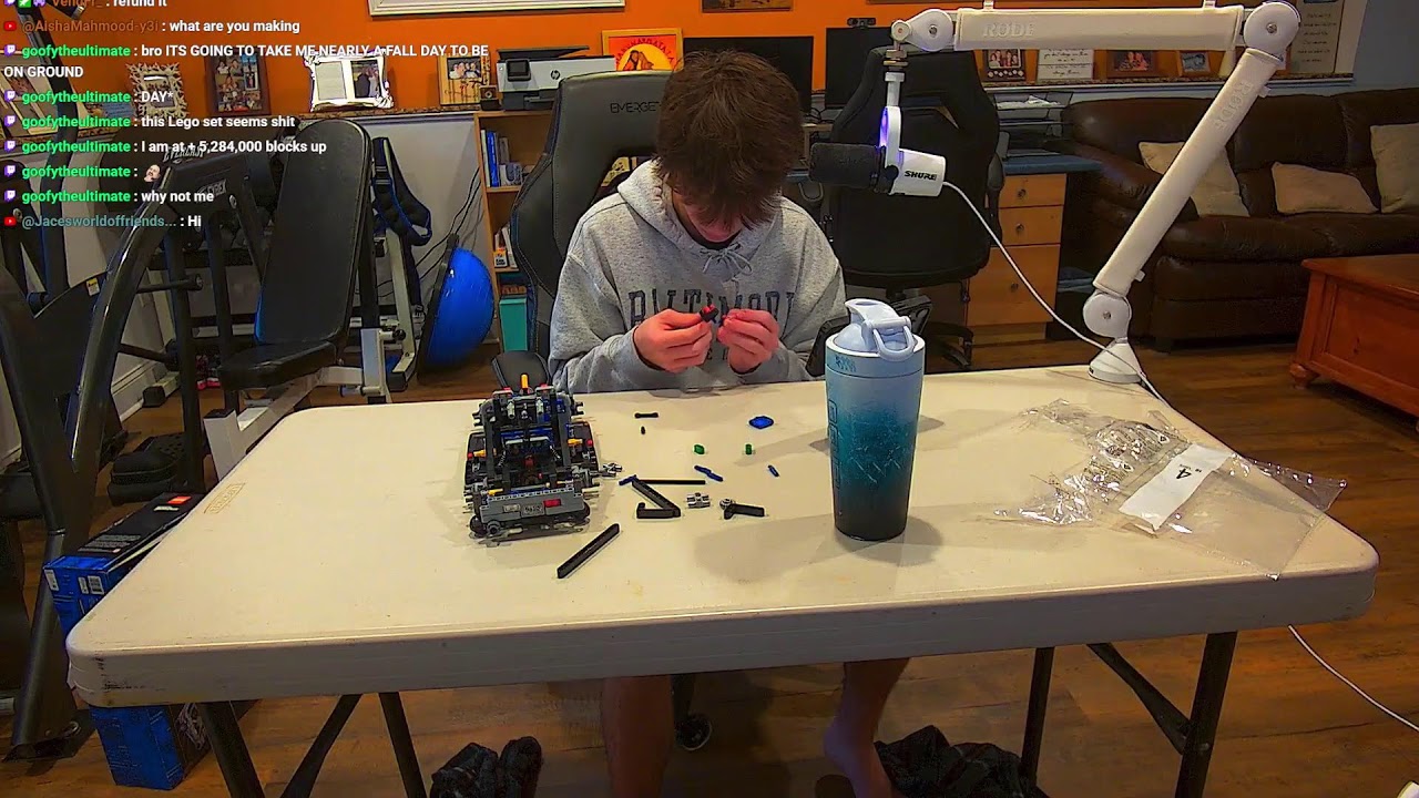 BUILDING A LEGO SET JOIN TF UP!!!