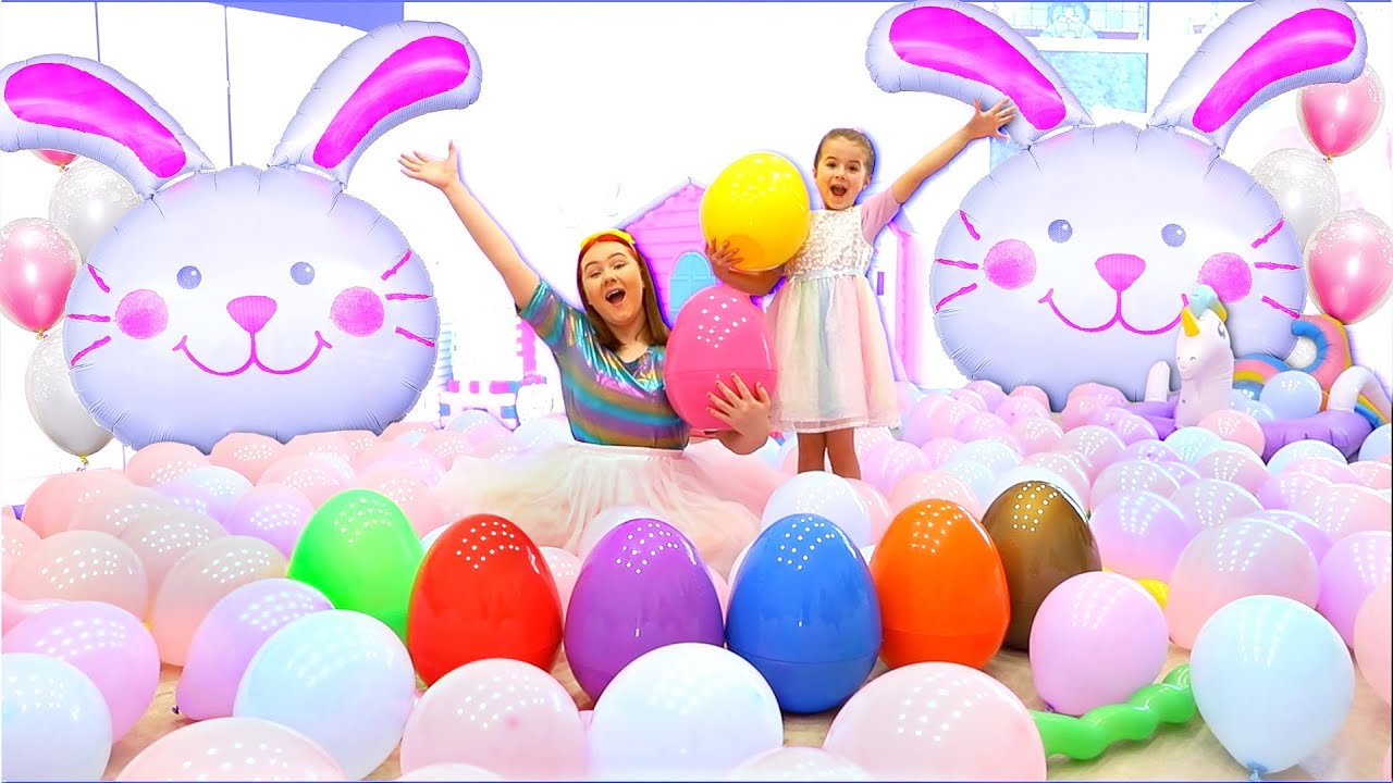 Ruby and Bonnie Pretend Play Easter Surprise Eggs Hunt