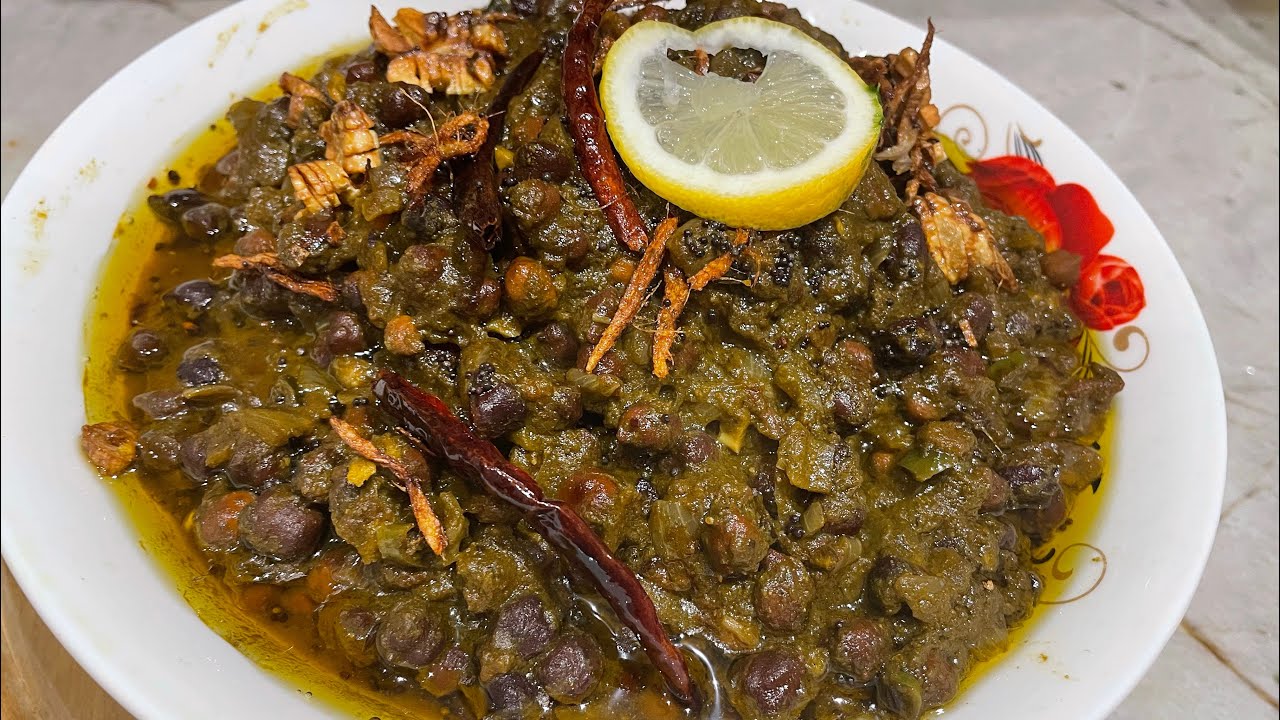 Delicious Chana saag recipe/ black chickpeas with spinach/ easy and tasty palak Chana recipe 