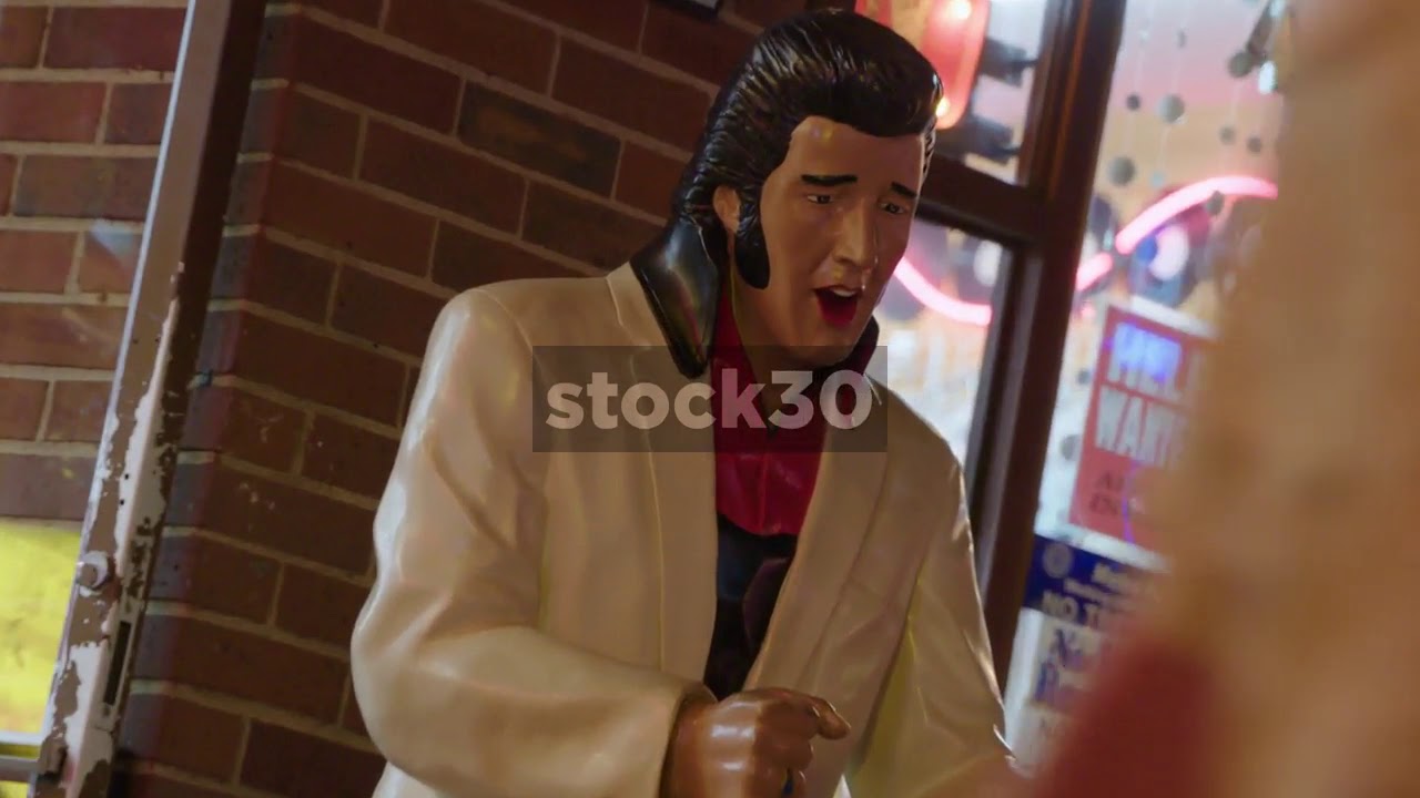 Statue Of Elvis Presley Outside Gift Shop In Nashville, Tennessee, USA