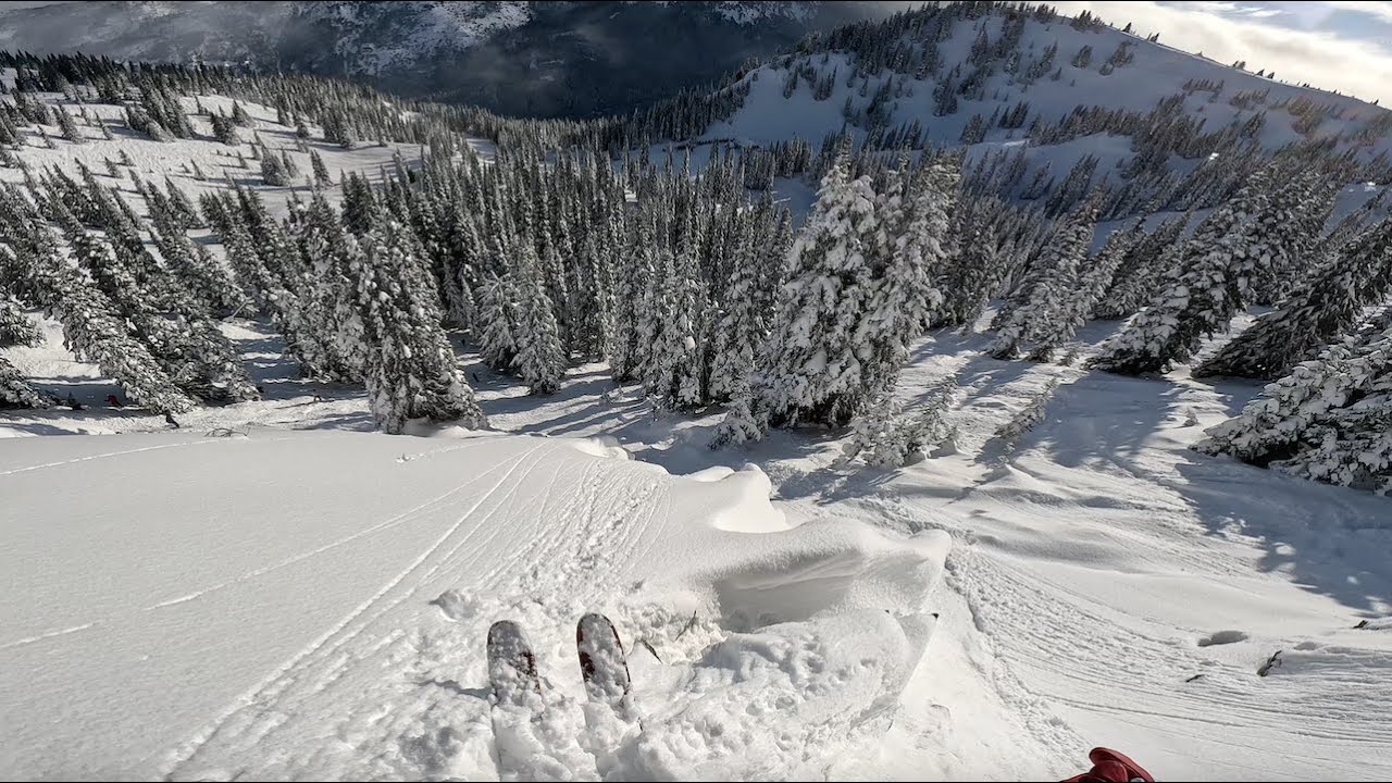 HOLIDAY POWDER SKIING CRYSTAL MOUNTAIN 2024