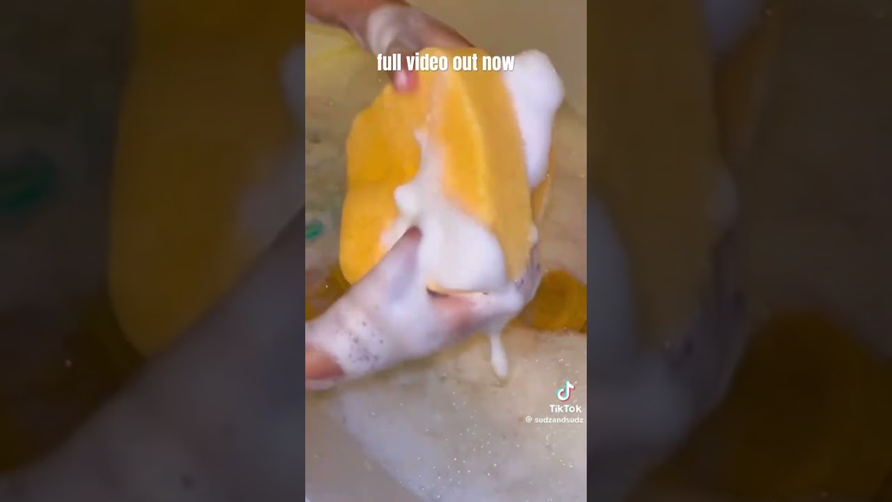 SUDSY STACKED DOUBLE SPONGE SQUEEZES | #CLEANTOK BATHTUB OVERLOAD | SATISFYING #SPONGESQUEEZING ASMR