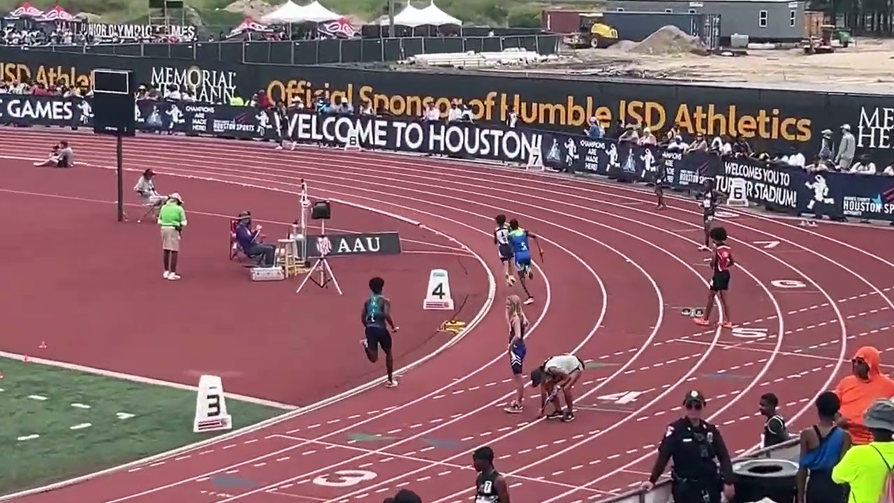 4x400 AAU 2025
