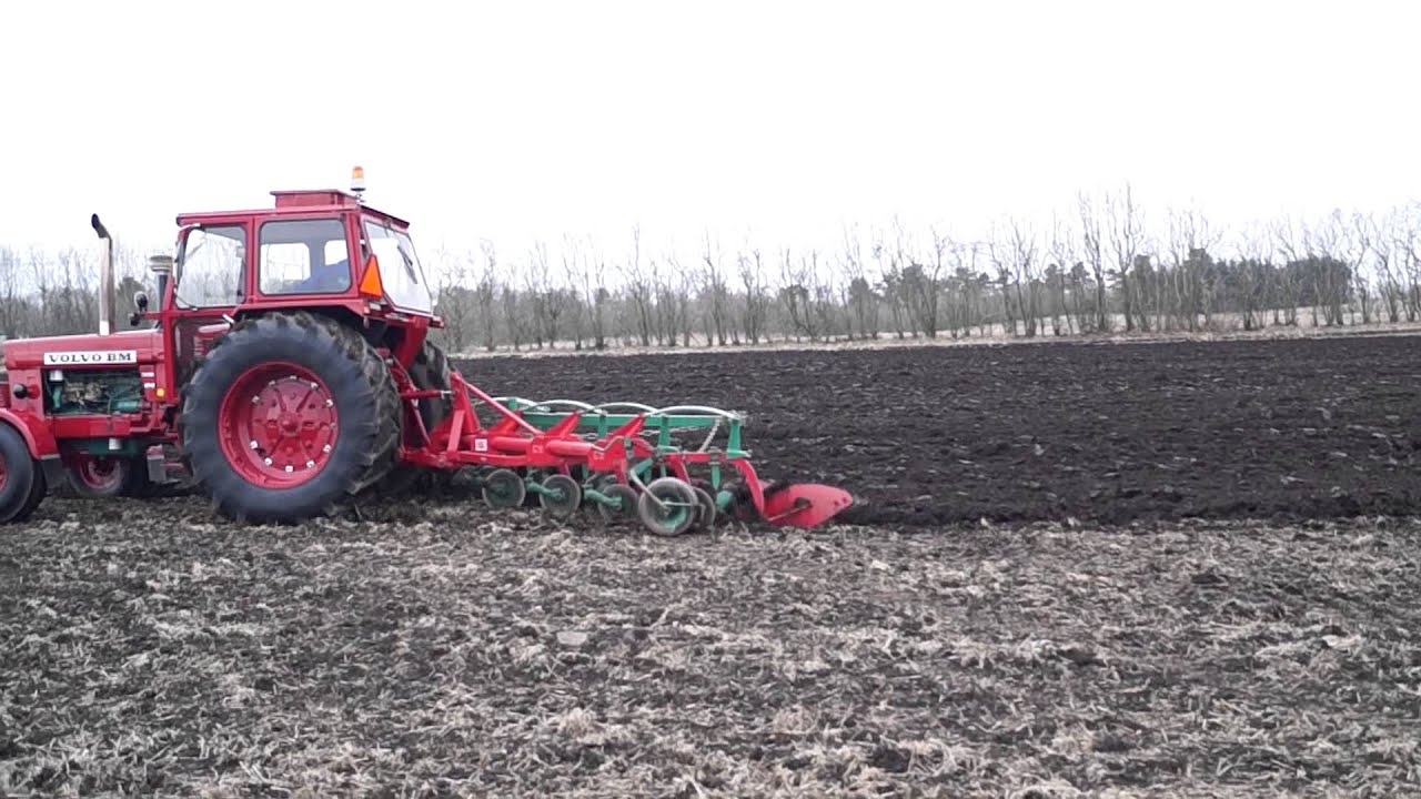 Volvo veteran traktor hyggepl&oslash;jning