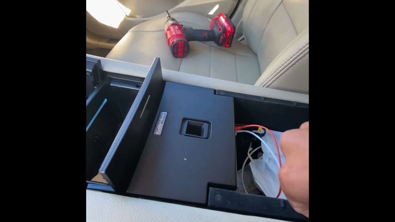 6th gen Ford Taurus- No sound from the radio? Try this out. Part 2: The Results!