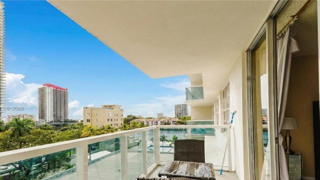 3800 S Ocean Dr, Hollywood, FL Presented by Lana Caron.
