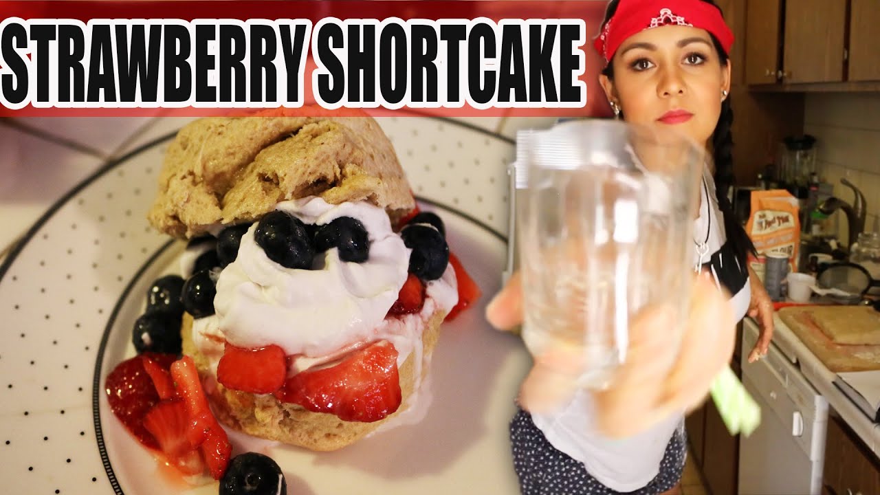 STRAWBERRY FOURTH-CAKE! - #TastyTuesday