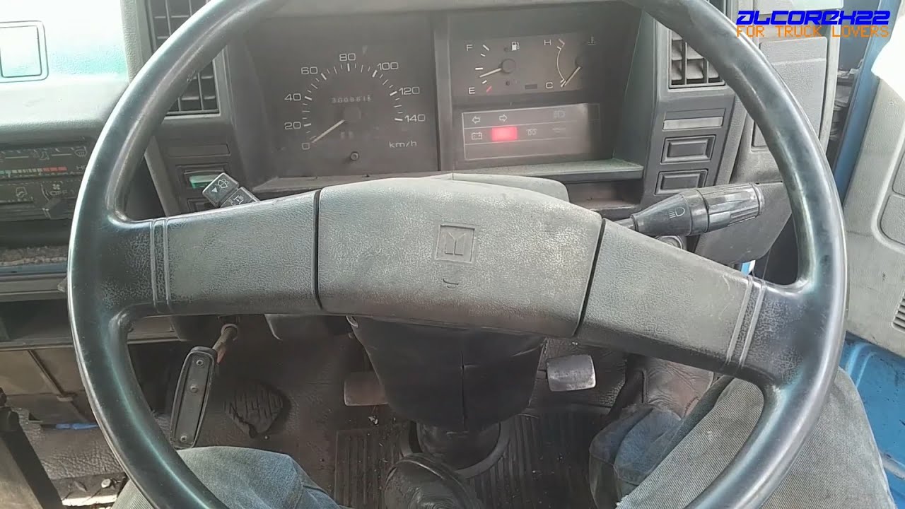 1990 Isuzu Elf 3.6 NPR58 Startup