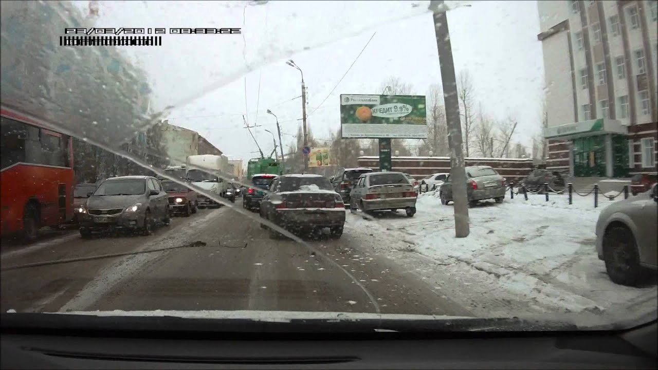 Троллейбус потерял штангу