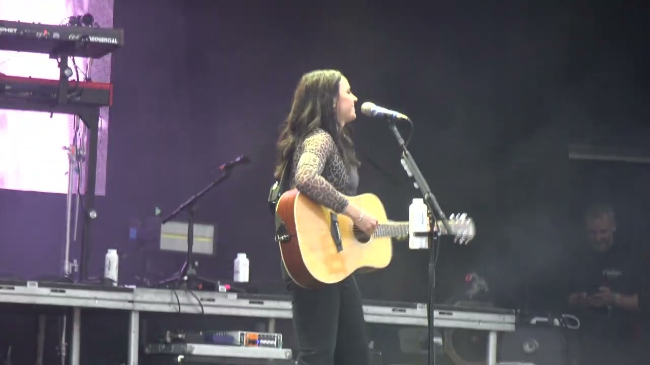 This is the life - Amy Mc Donald @ Kendal Calling 2022