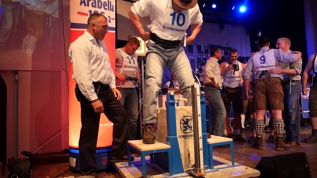 Martin Wildauer Sieger beim Steinheben 2015 im L&ouml;wenbr&auml;ukeller
