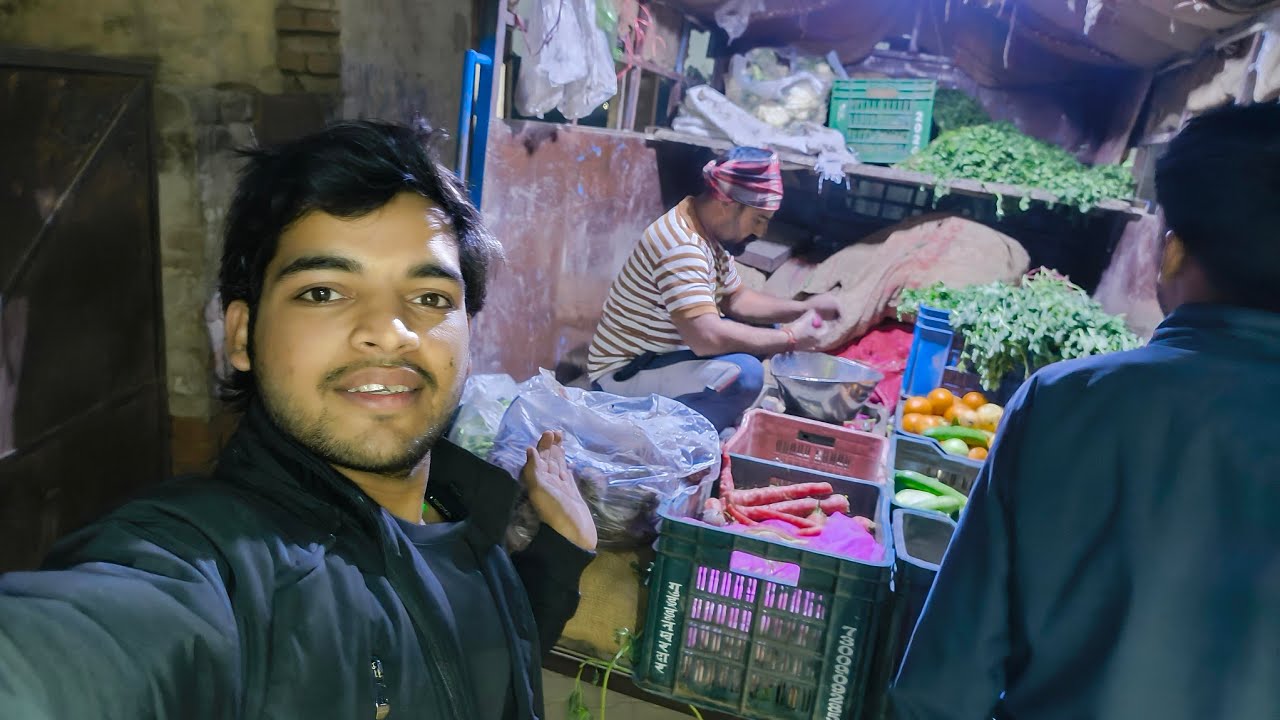 Sabji Lene Market Aa Gye 😃 Aur Amit Ne Toh Bargaining Bhi Kar Li 😀