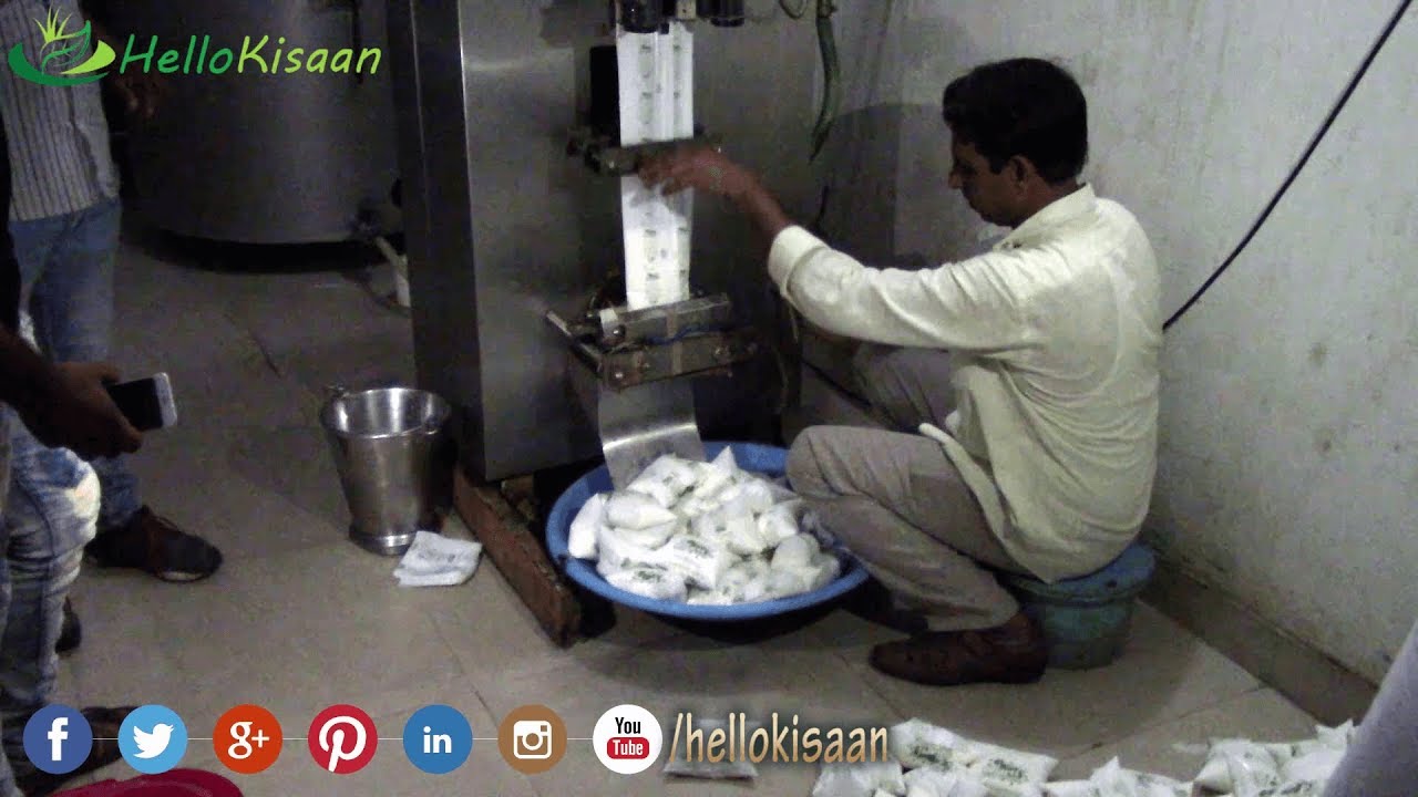 तो ऐसे होता है दूध पैकेट में पैक || Milk Pouch Packing Machine || Hello Kisaan