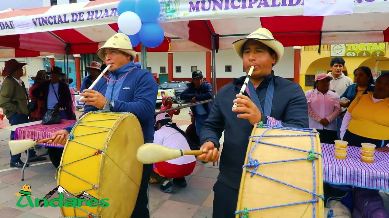 MAESTROS DE LA CAJA Y PINCULLO