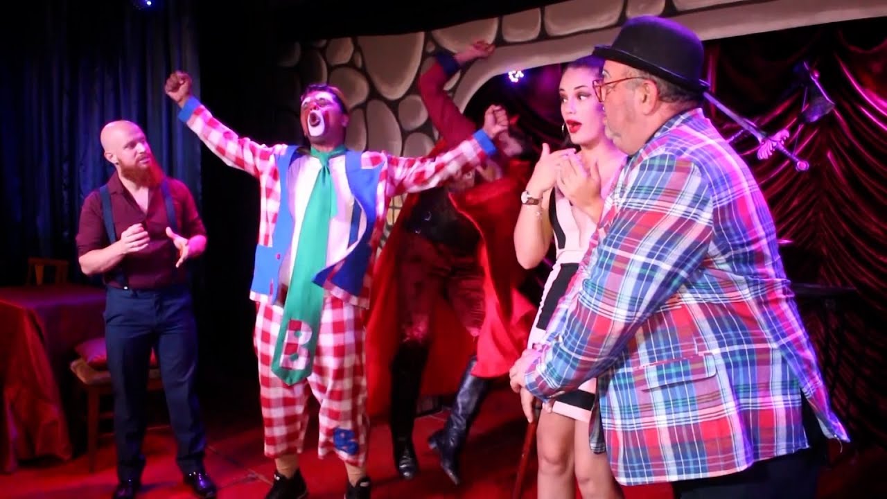 Teatro Biriba completa cinco anos de nova formação e nós visitamos os bastidores da companhia