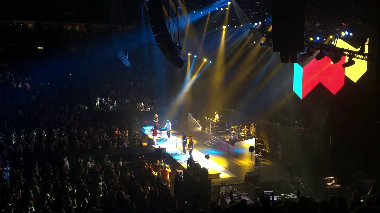Foreigner - 2015 Tour - I want to know what love is