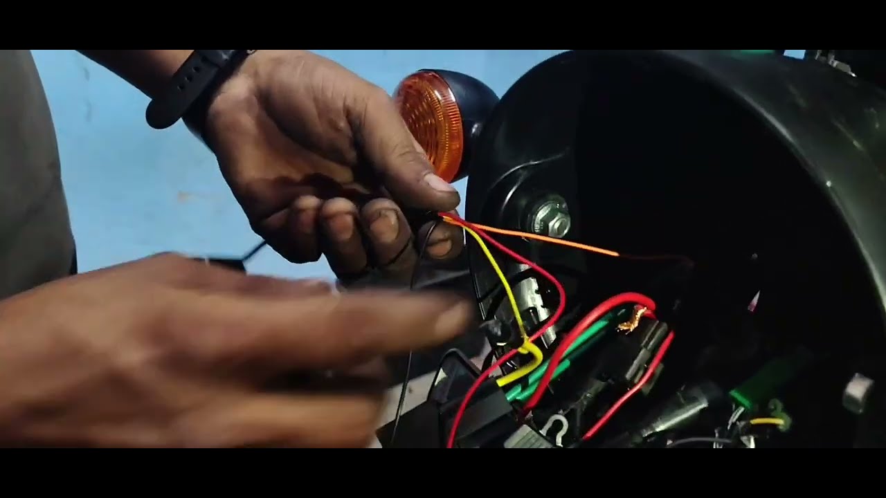Royal Enfield hunter 350 GPS tracker installation full video & #trending #video #royal #youtube 👨‍🔧 