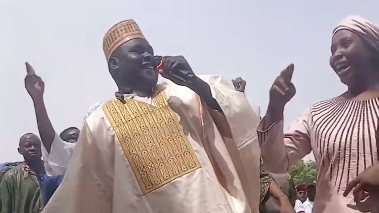 Kosan waka ya gudanar da waka a gaban Tchani