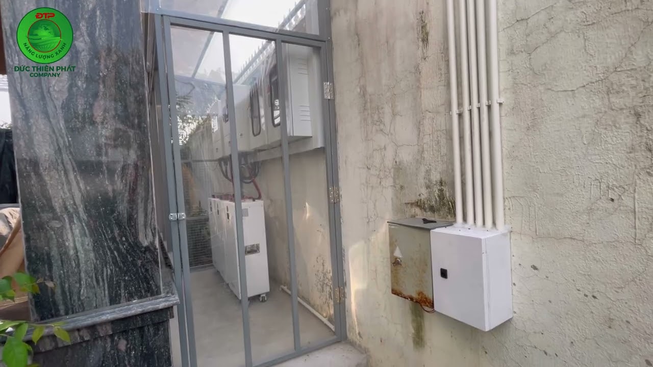 Mẫu thi công khung đỡ tấm Pin và vị trí để Inverter chạy qua ổn định lâu dài 