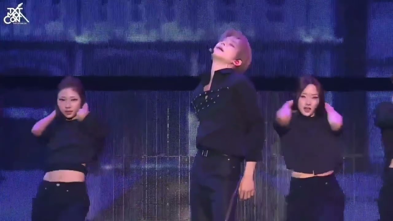 Yeonjun performing Dance with you at MOA CON 💙| PERFORMANCE SWITCH #txt #kpop #yeonjun 