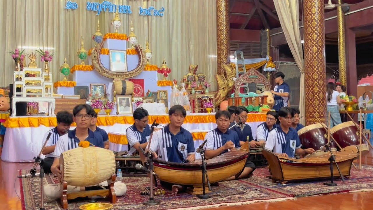 เพลงเรื่องเขมรใหญ่ (Rueang-Khmer Yai) - Phrakhanes’s disciple Thai classical Band.