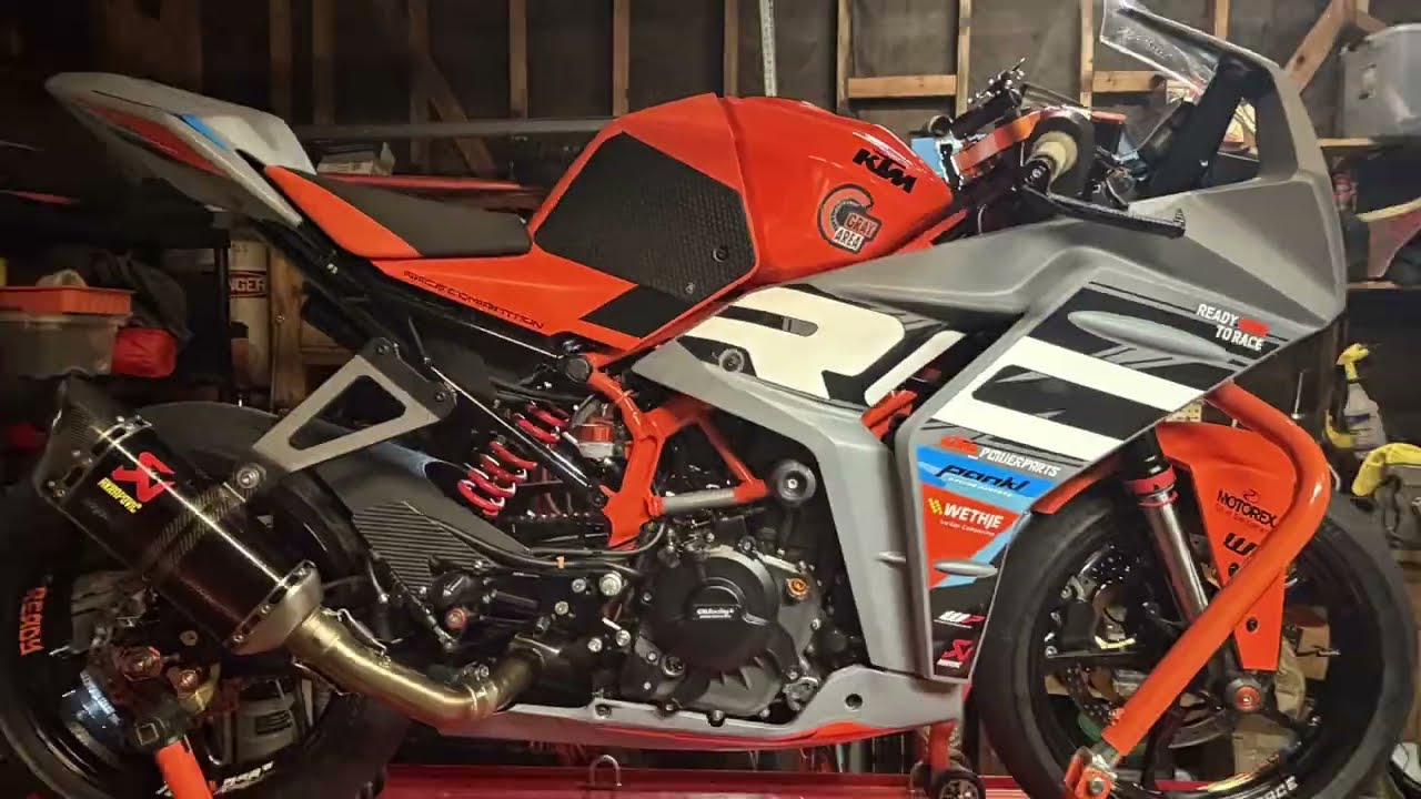 RC390 first track day of 2026, hunting 600’s at Thunderhill