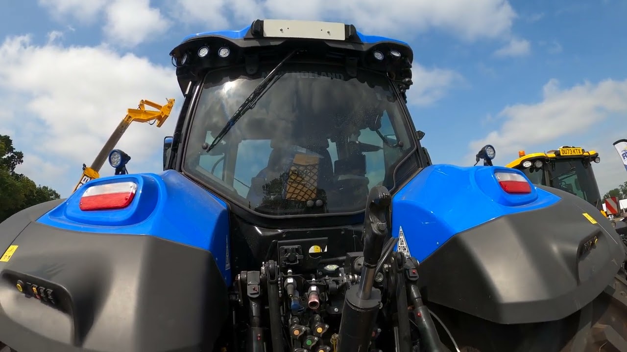 2025 New Holland T7.315 HD Blue Power 6.7 Litre 6-Cyl Diesel Tractor (300/313 HP) RVT at Minsterley