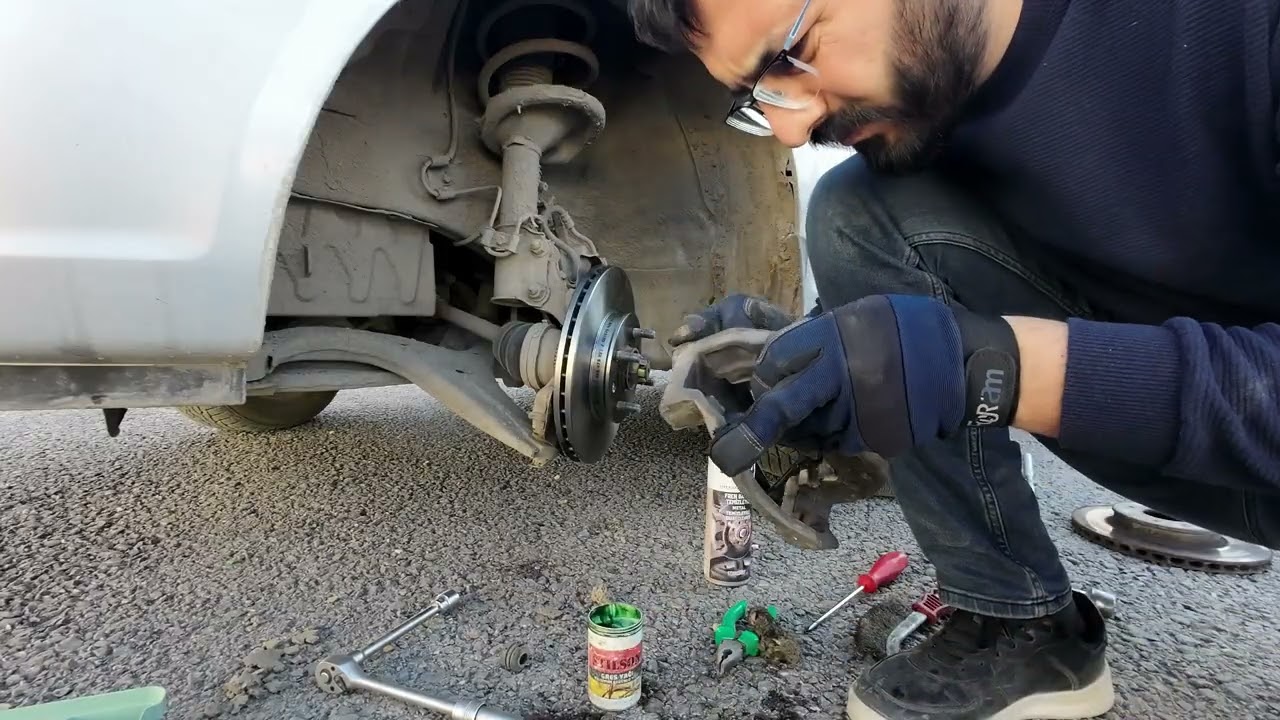 Hyundai Accent Era Ön Disk Ve Balata Değişimi