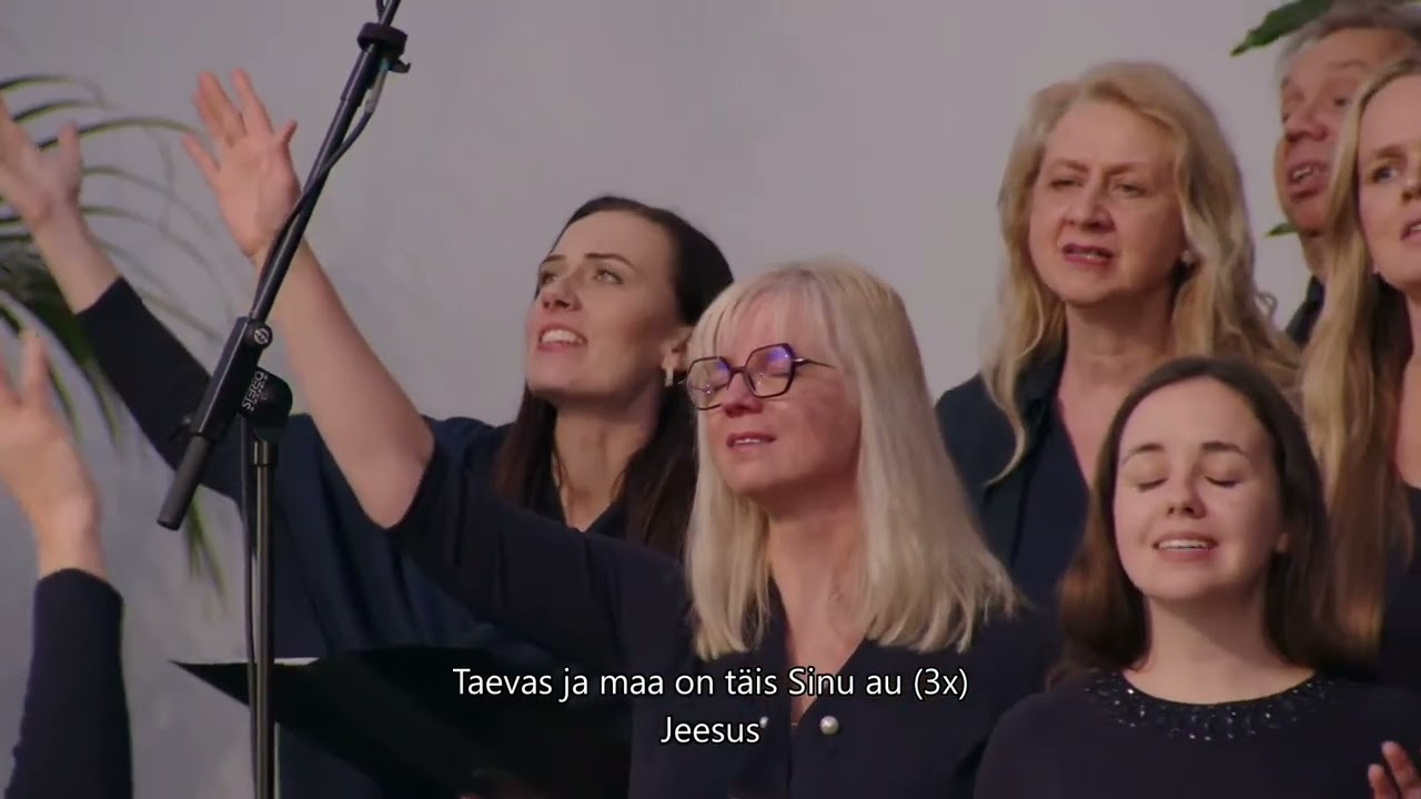 Timo Lige ja Ülistuskoor Ekklesia - Püha  Taevas ja maa on täis Su au 19.11.2023 EMK