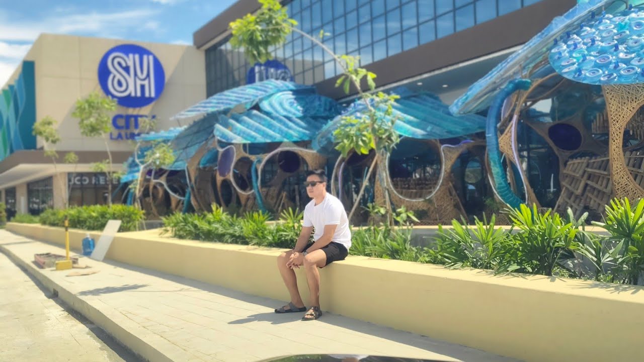 SM CITY LA UNION ROOFTOP PARKING 