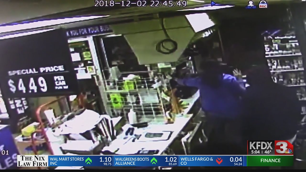 Wichita Falls police investigation report of robbery with weapon