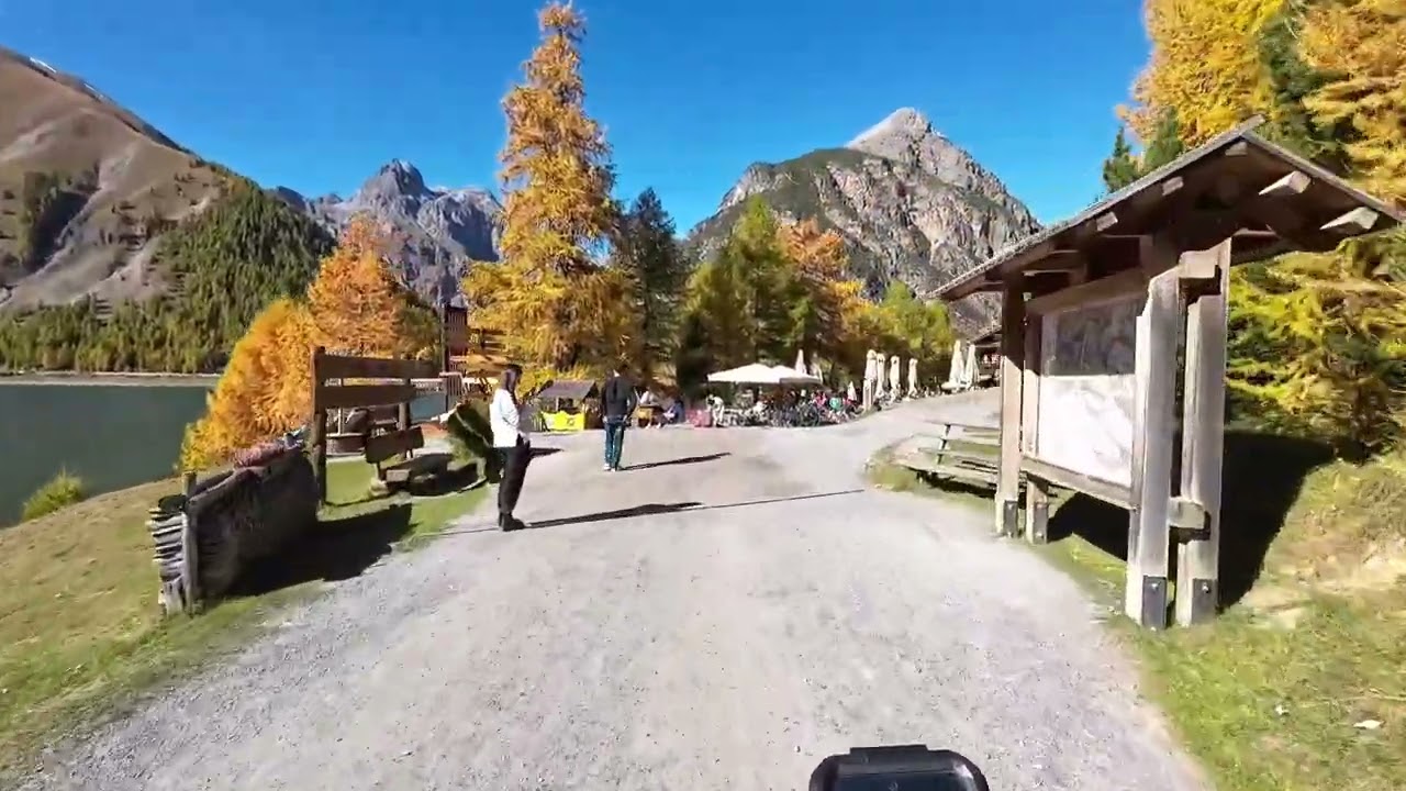 Tour e-MTB dal lago Cancano a Livigno via passo Alpisella