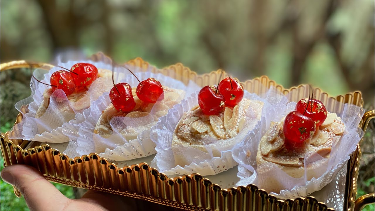 حبيتو البساطة والاناقه والبنة ماعليكم غير  ب ليزاموندين يجو خفاف ومشمخين كما يحب القلب 😍🇩🇿
