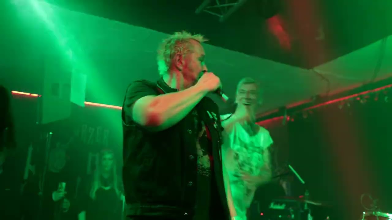 Accion Mutante - Dreads & Spikes - 23.12.2025 - Stuttgart - Merry Crustmess - Schwarzer Keiler
