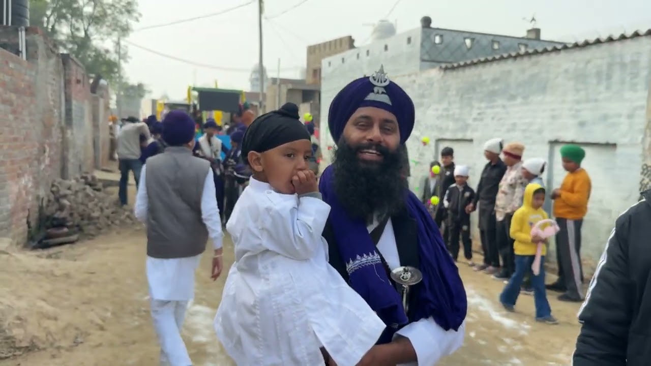 ਸ੍ਰੀ ਗੁਰੂ ਗੋਬਿੰਦ ਸਿੰਘ ਜੀ ਦੇ ਪ੍ਰਕਾਸ਼ ਪੁਰਬ ਨੂੰ ਸਮਰਪਿਤ ਨਗਰ ਕੀਰਤਨ ਪਿੰਡ ਉੱਪਲੀ ਜ਼ਿਲ੍ਹਾ ਬਰਨਾਲਾ।