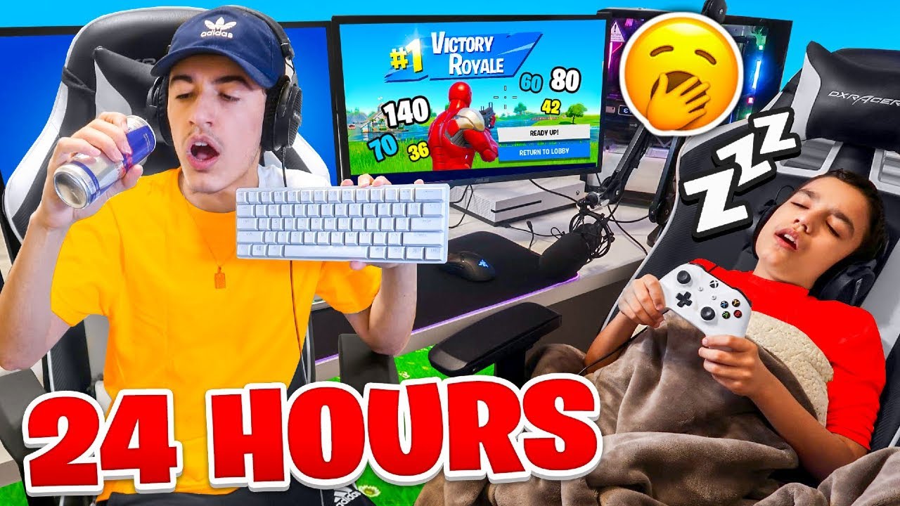 Last To Leave Fortnite Gaming Setup Wins 100,000 VBUCKS Challenge With Little Brother!