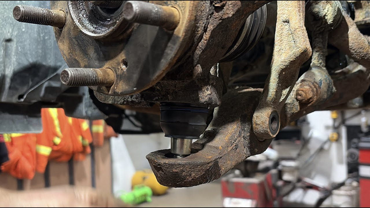 Honda Accord 2003-2007: как снять, заменить и отремонтировать нижний шаровой шарнир