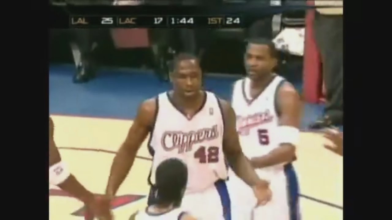 Elton Brand 28 Points Vs. Lakers, 2005-06.