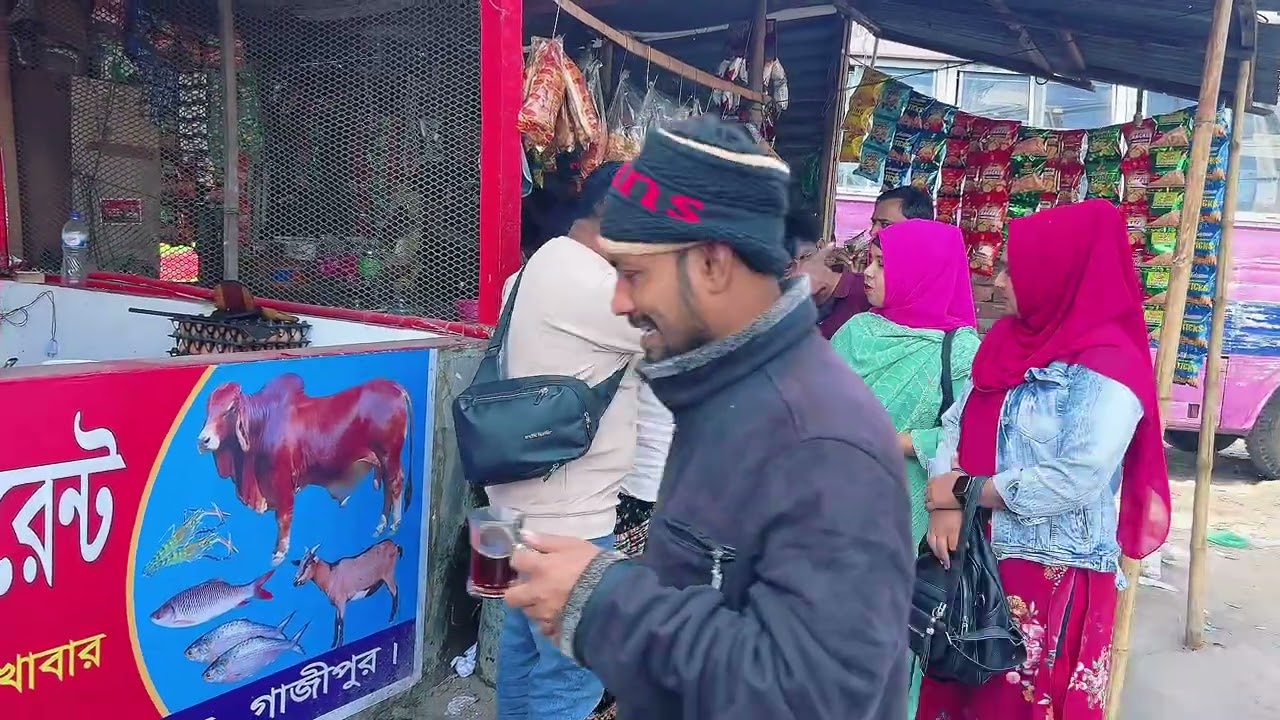 মেয়েটা কাজটা কি ঠিক করছে ভিডিও দেখে জানাবেন।