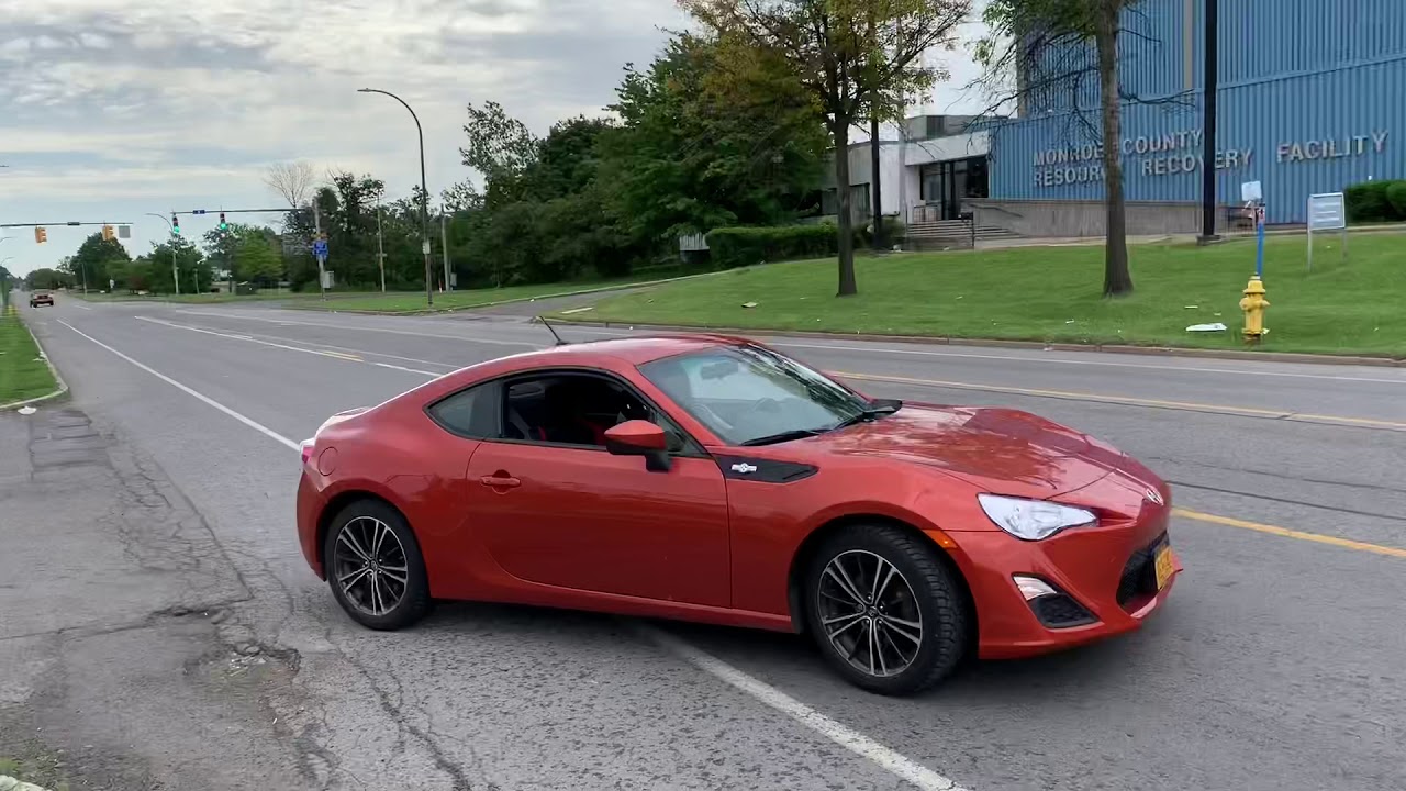 Cars leaving Cars & Coffee at “The Little Speed Shop” Rochester NY