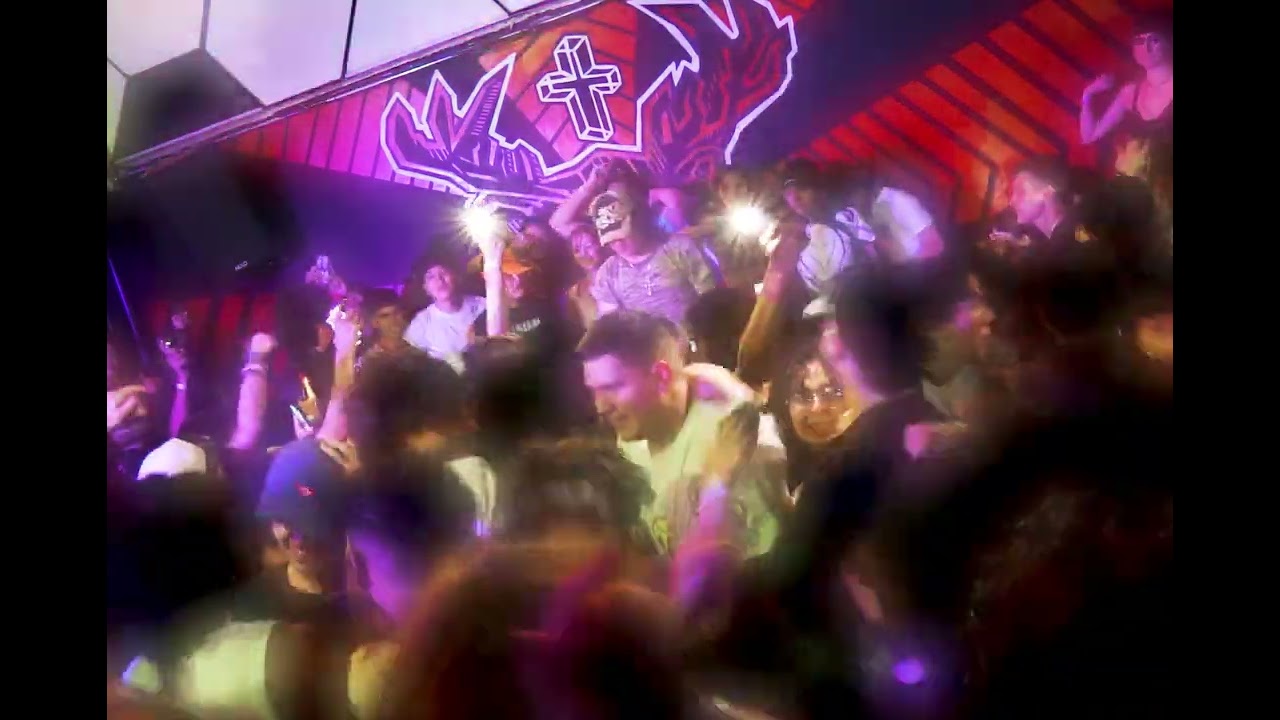 MIRA COMO TOCAS LAS ESTRELLAS - Sa!koro - DO3 Medellín live