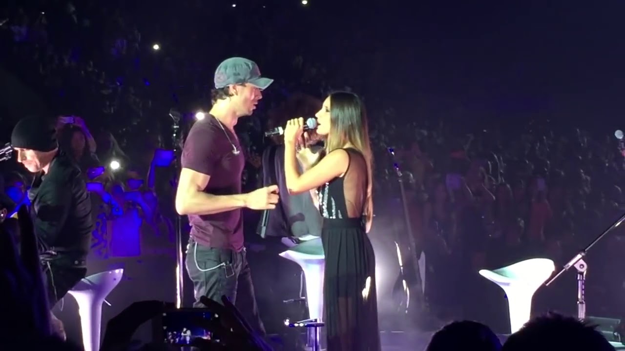 Enrique Iglesias & India Martinez - LOCO | World Music TV