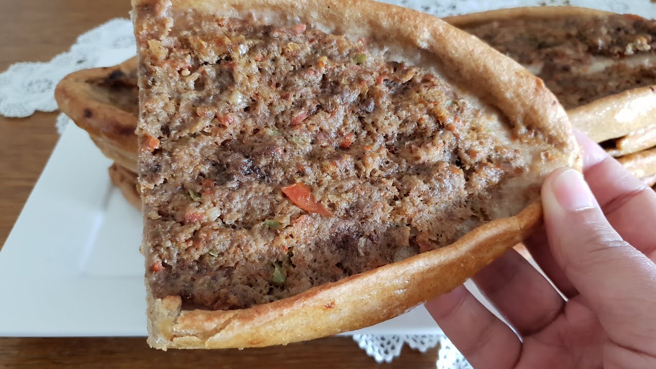 HAZIRINI ARATMAYAN TAM BUĞDAY UNUNDAN EV YAPIMI KIYMALI PİDE TARİFİ