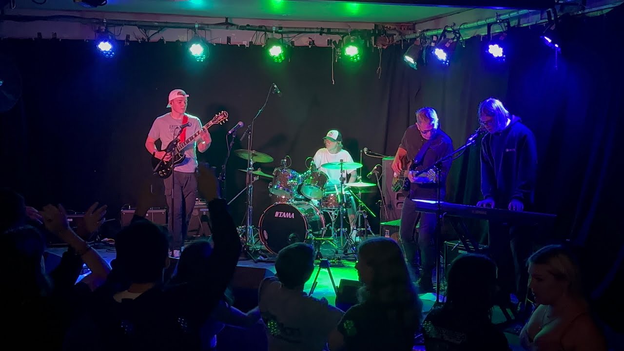 High School Band plays Free Bird by Lynyrd Skynyrd